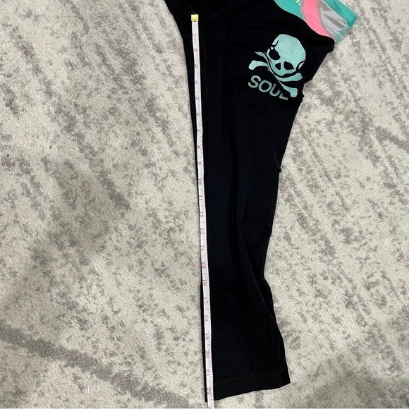 Lululemon SoulCycle Skull Run Inspire II Crop - Picture 12 of 13